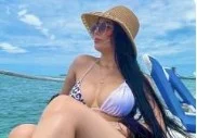 Slutroulette Busty Milf Cam Model