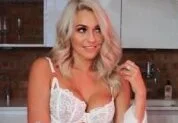 Slutroulette Blonde Milf Cam Model